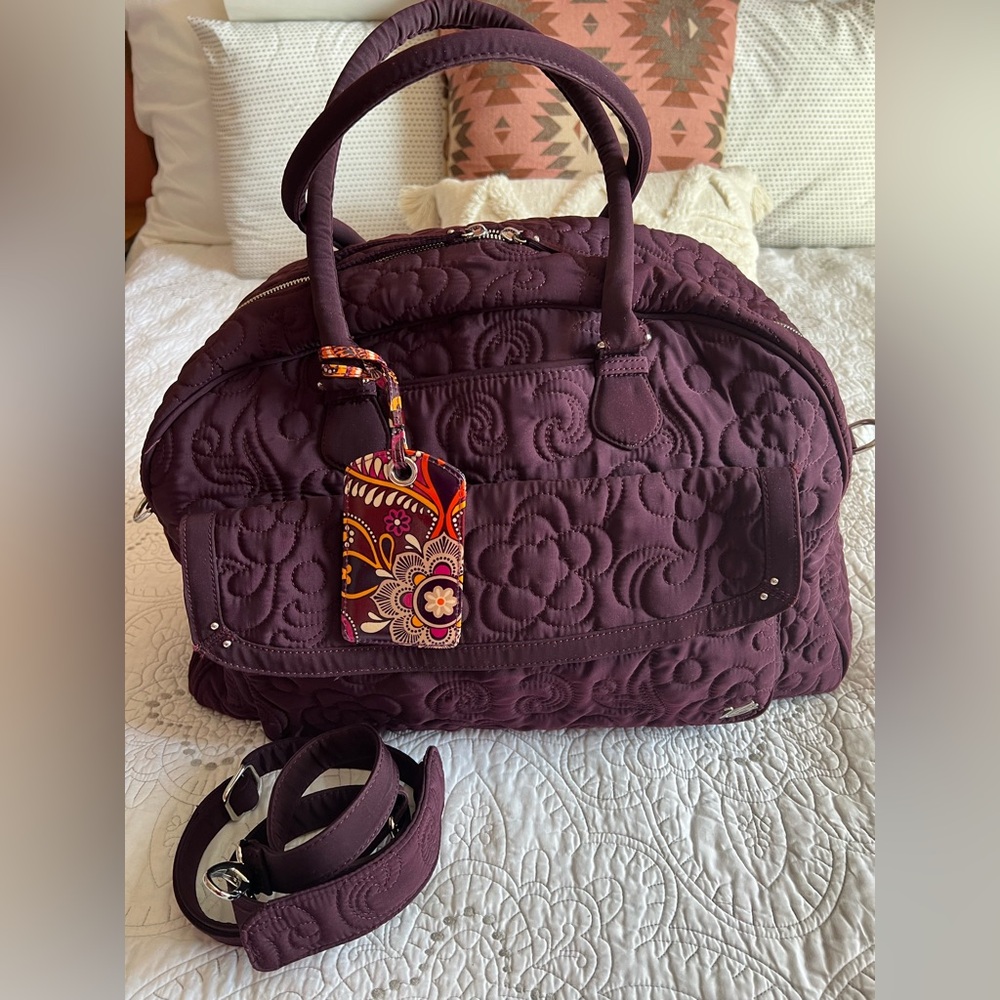 Vera Bradley microfiber weekender with safari sunset luggage tag